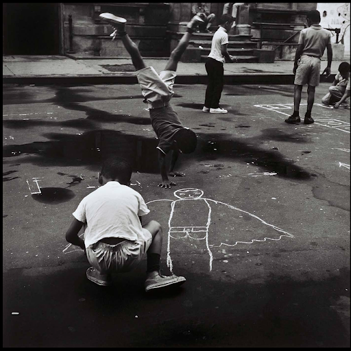 Hiram Maristany, Children At Play, 1965. Courtesy of the Smithsonian American Arts Museum Archive.